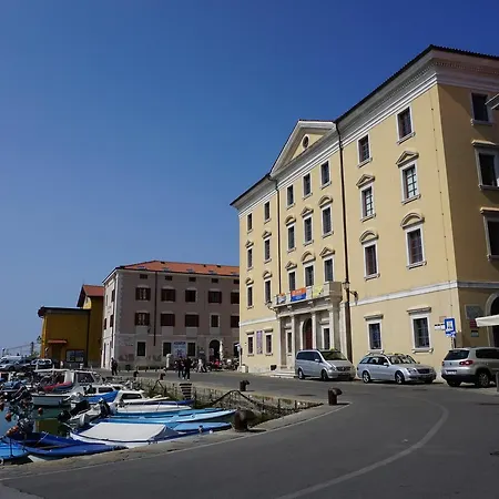 Tartini Square Ph