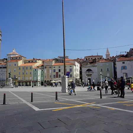 Tartini Square Ph